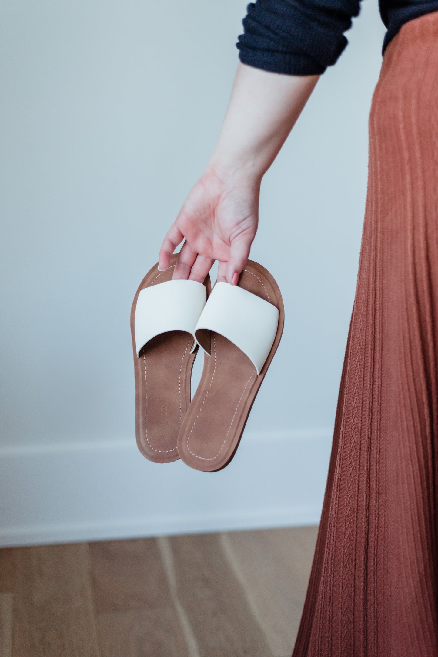 Kenna Basic Slide Sandal -White