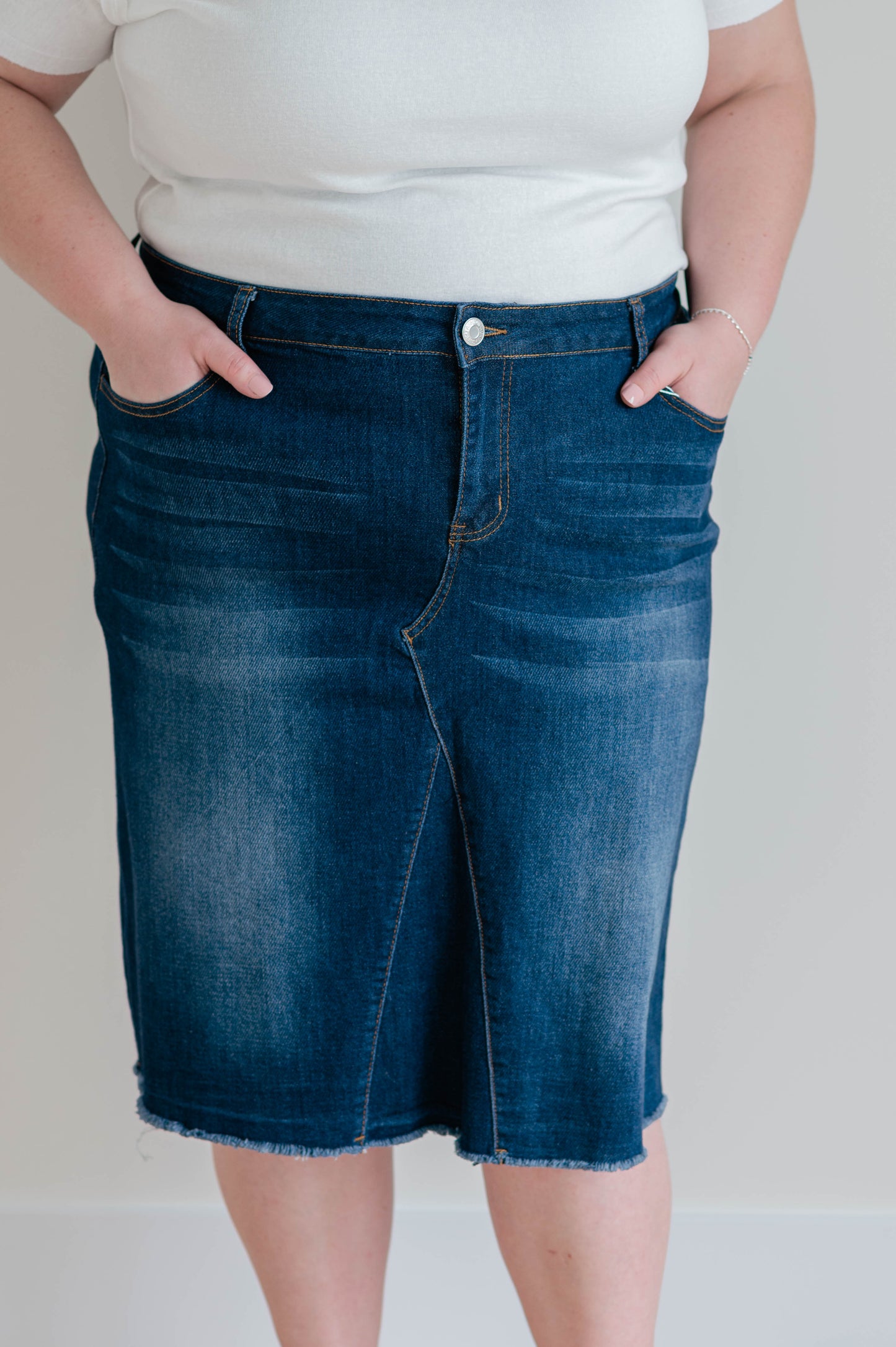 Dark Indigo Wash Frayed Denim Skirt Plus