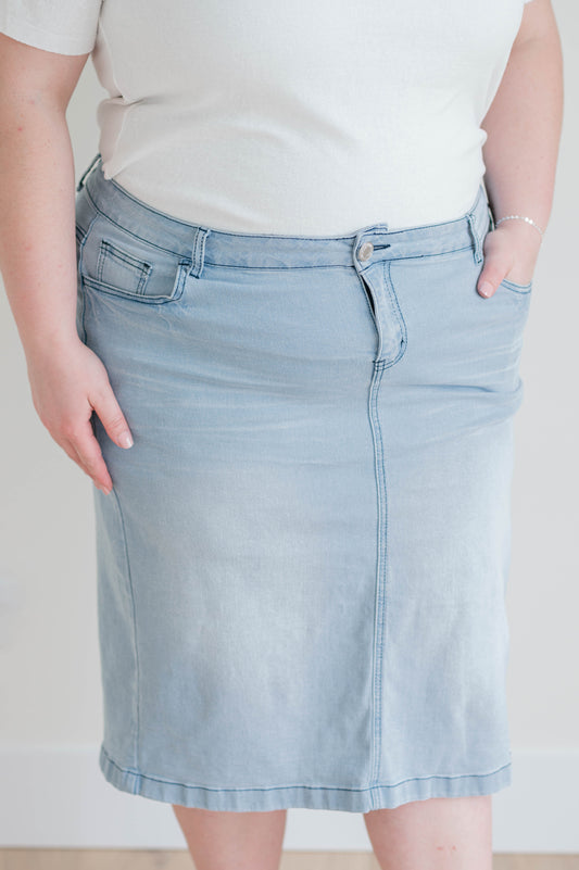 Light Indigo Wash Denim Skirt Plus