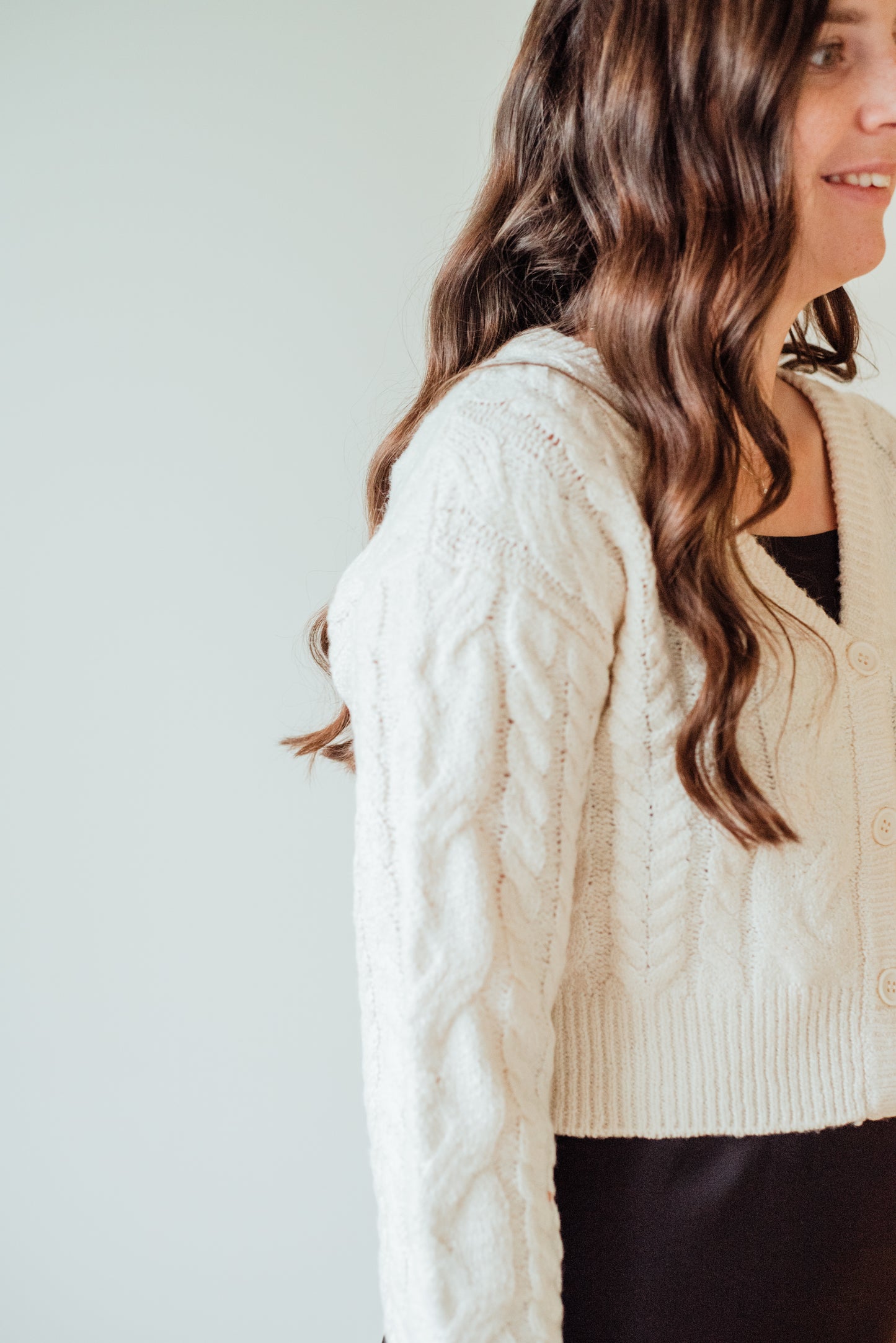 Cropped Knit Cardigan -Cream