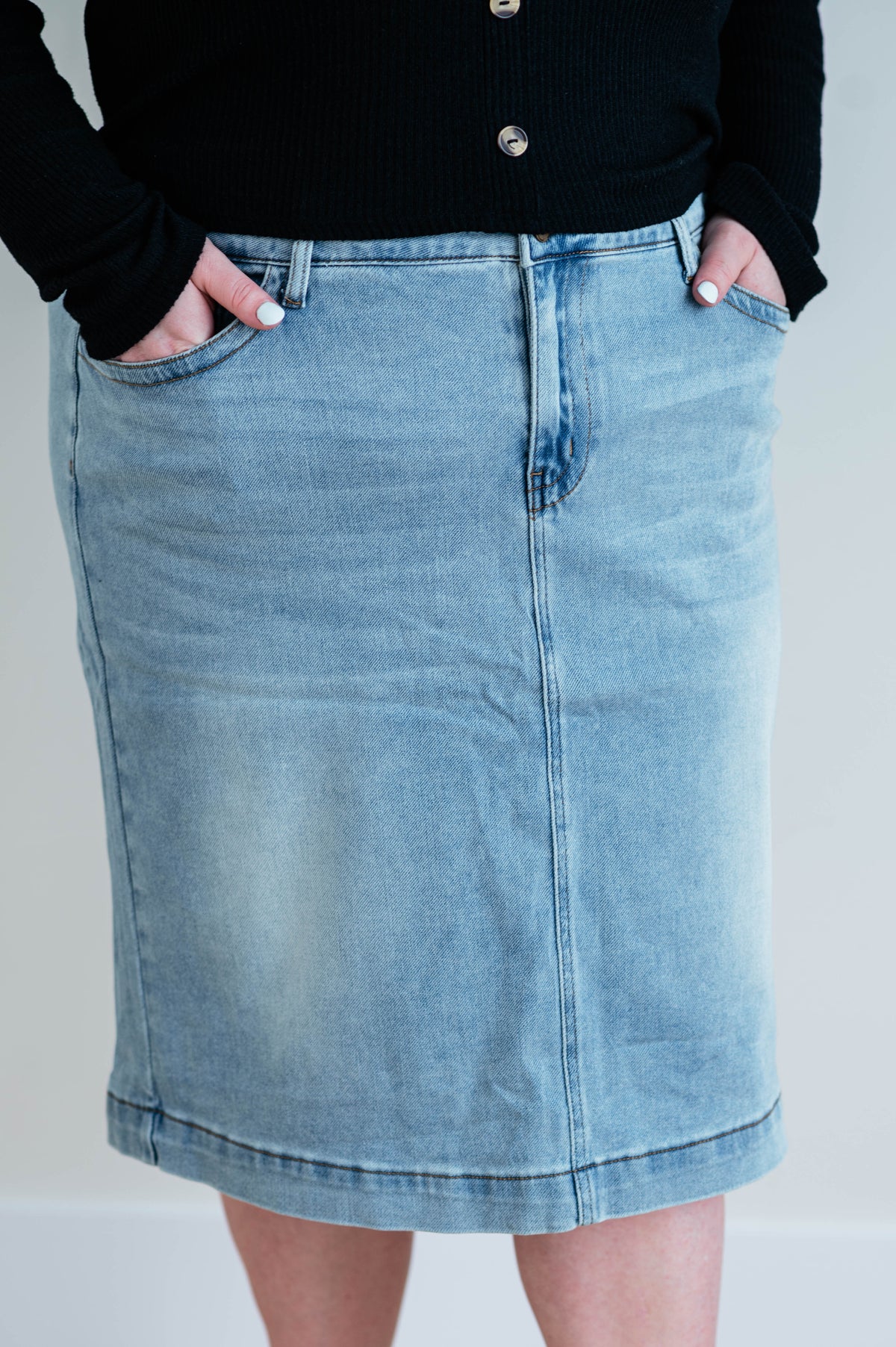 Leah Denim Skirt Light Wash