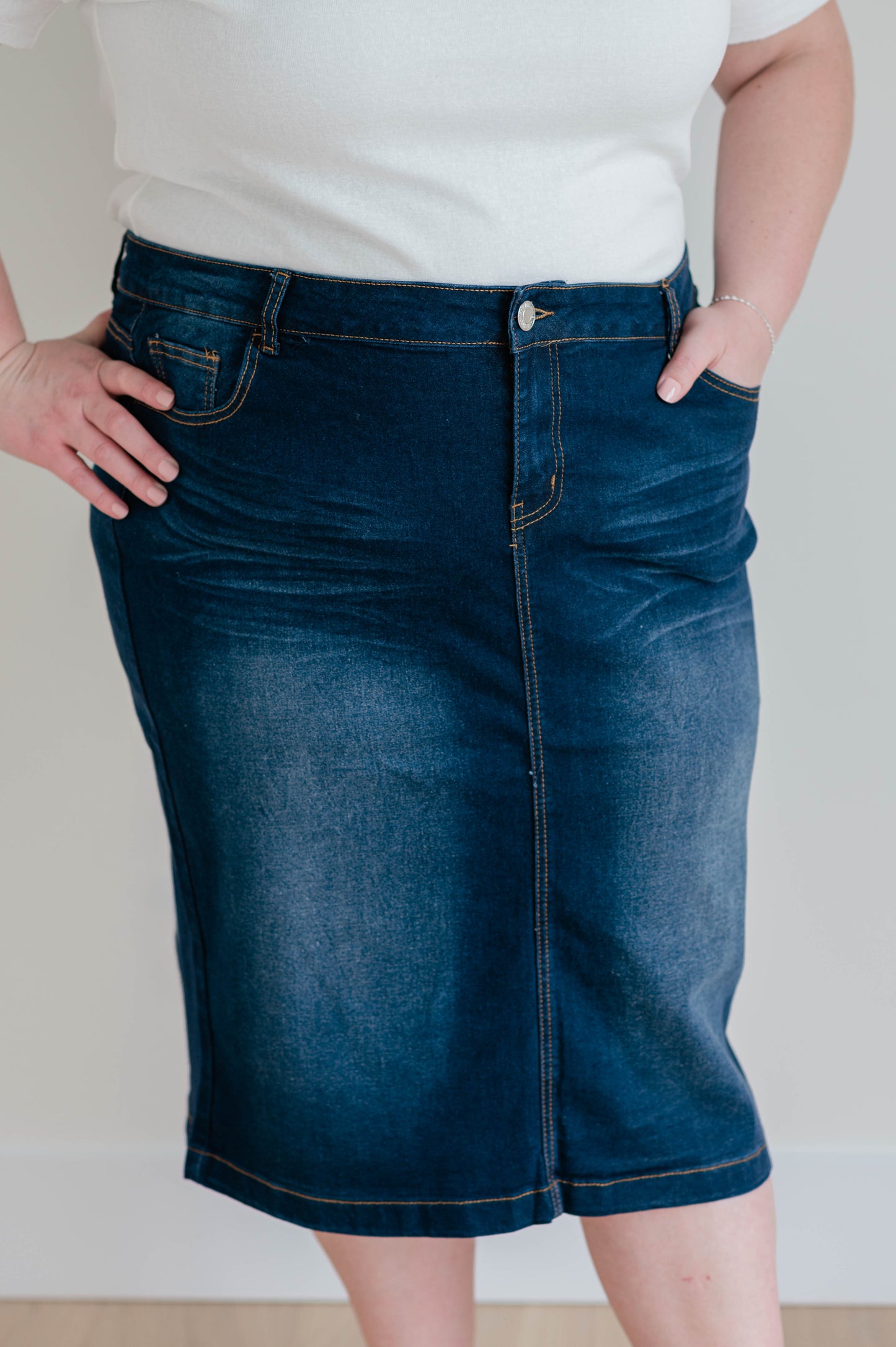 Dark Indigo Wash Denim Skirt Plus