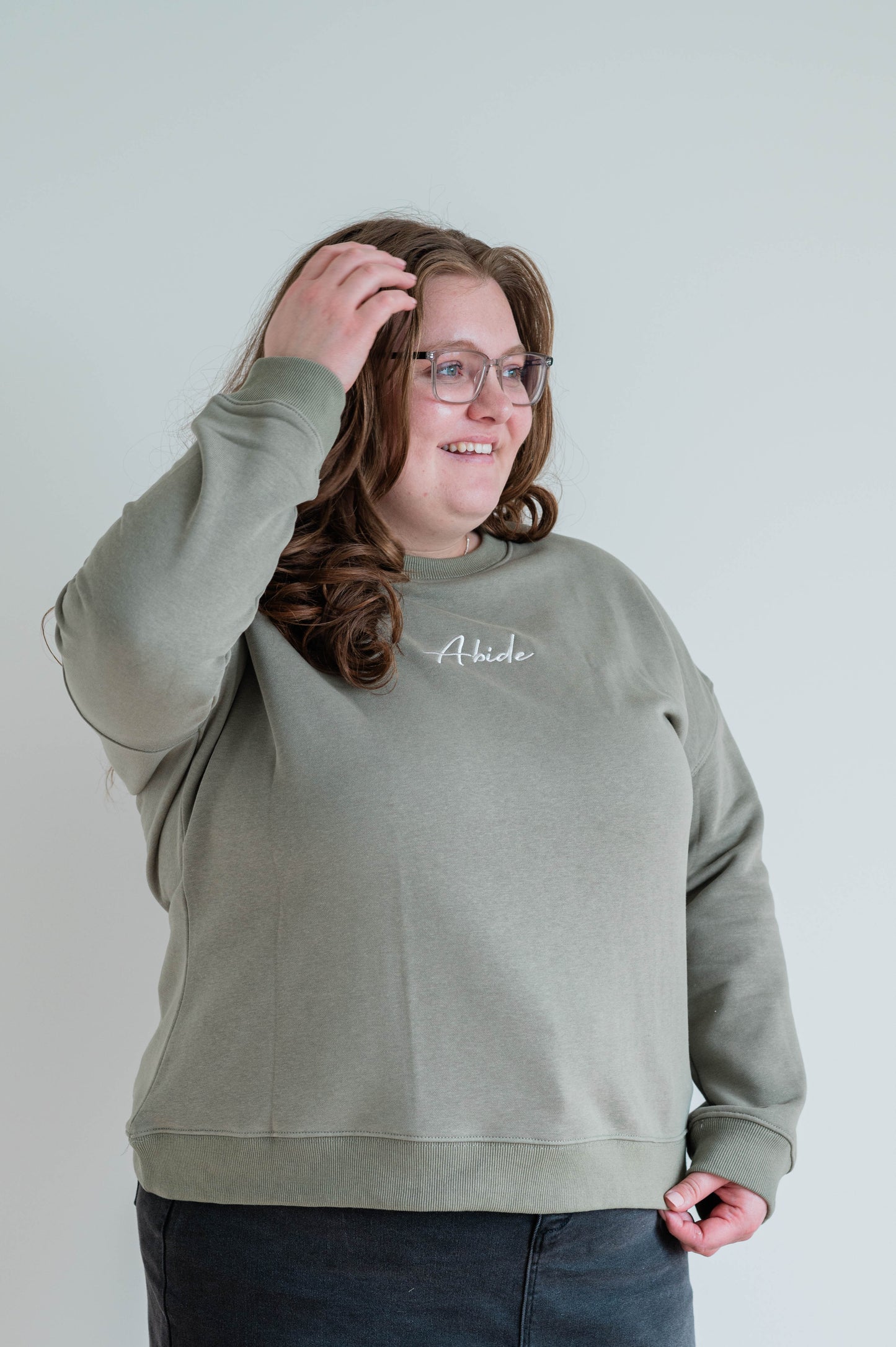 Abide Embroidered Pullover - Washed Olive