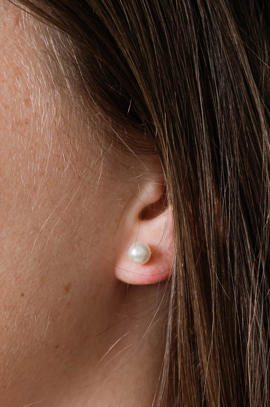 Classic Pearl Stud