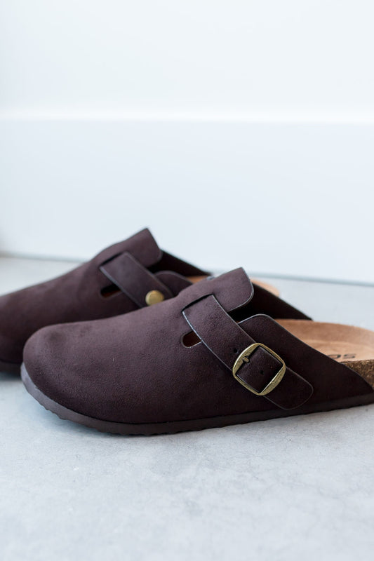 Regis Round Toe Clog -Brown