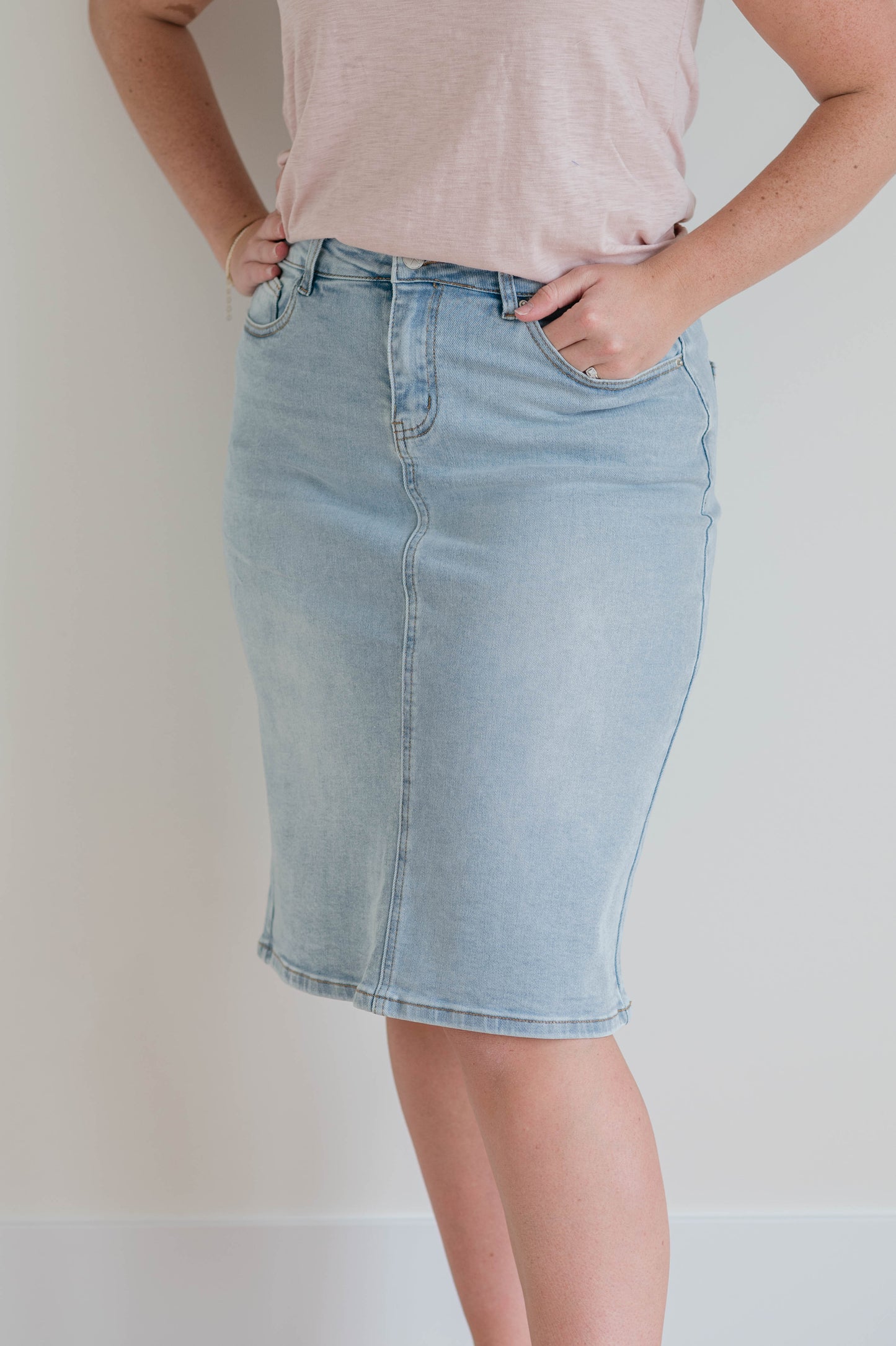 Jamie High Waist Denim Skirt - Light Wash