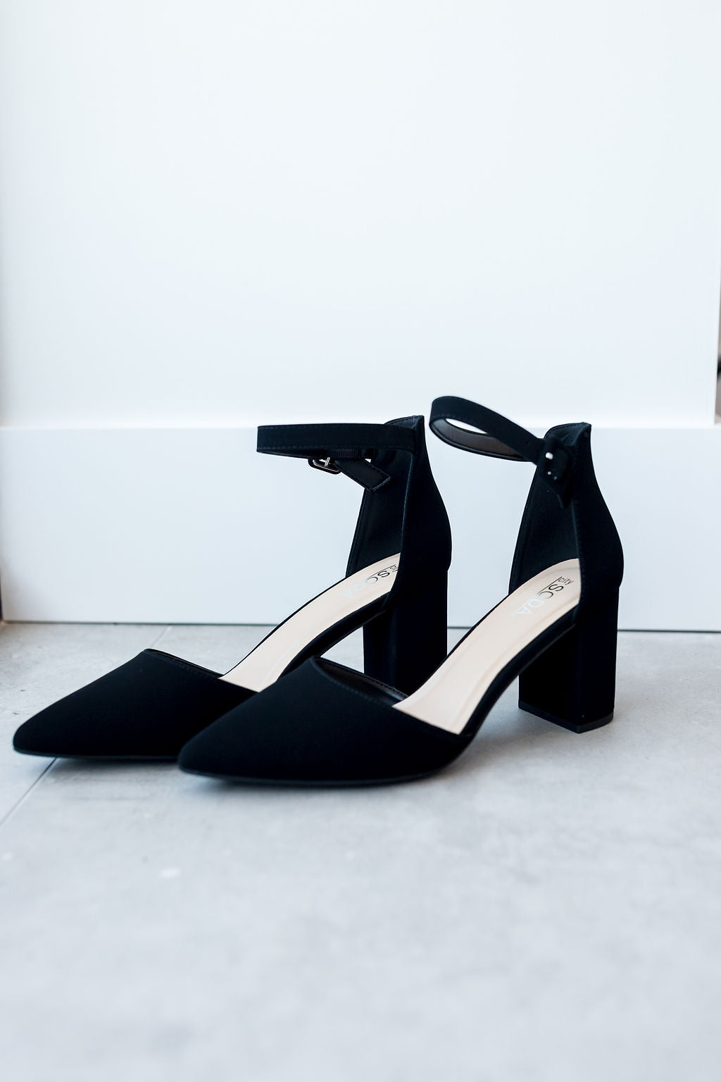 Ingrid Pointed-Toe Heel