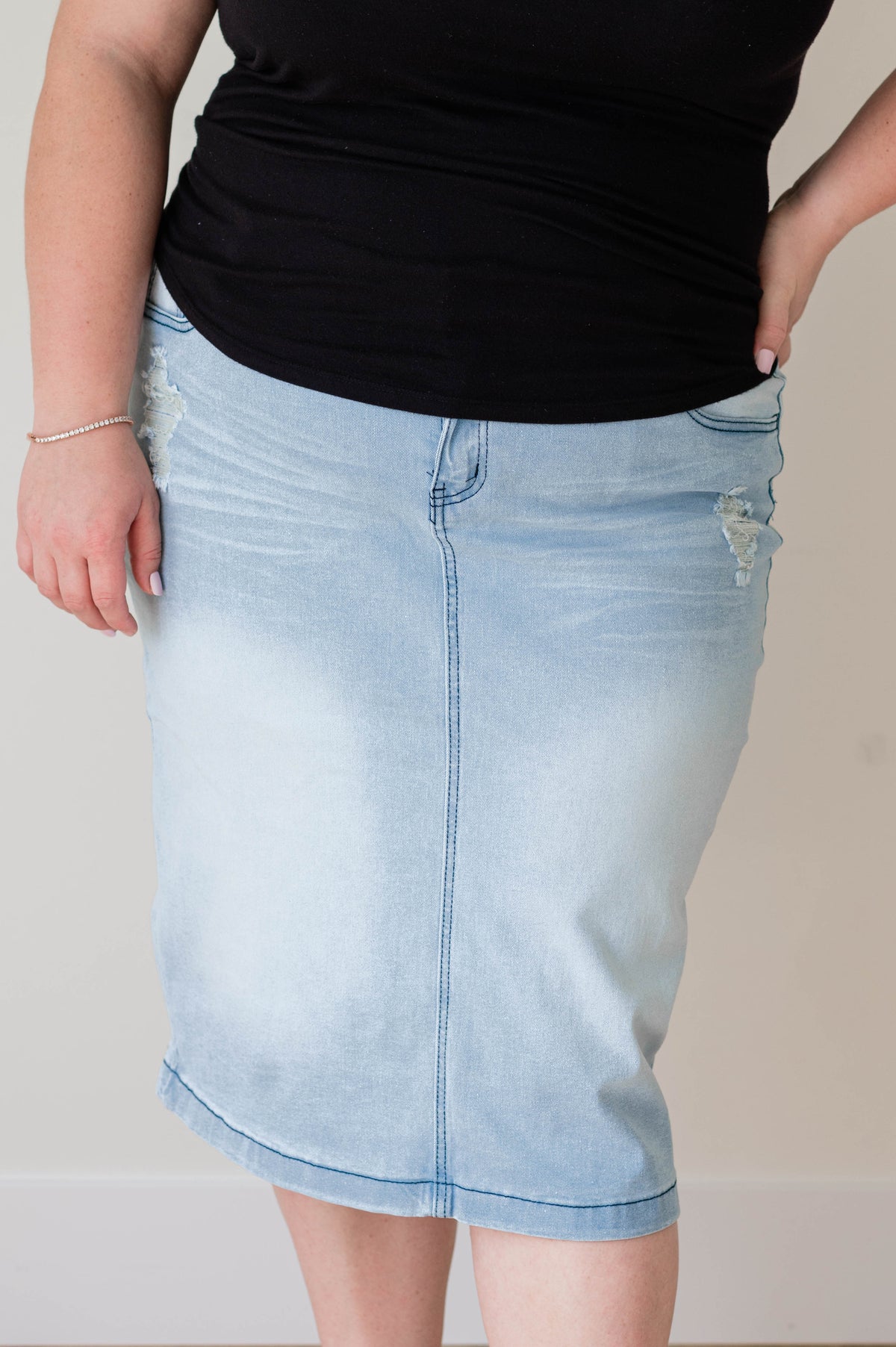 Light Wash Distressed Denim Skirt -Plus