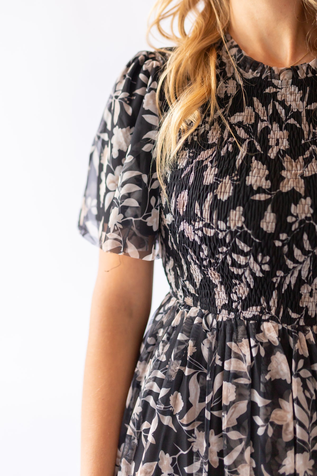 Brianna Midi Dress -Black