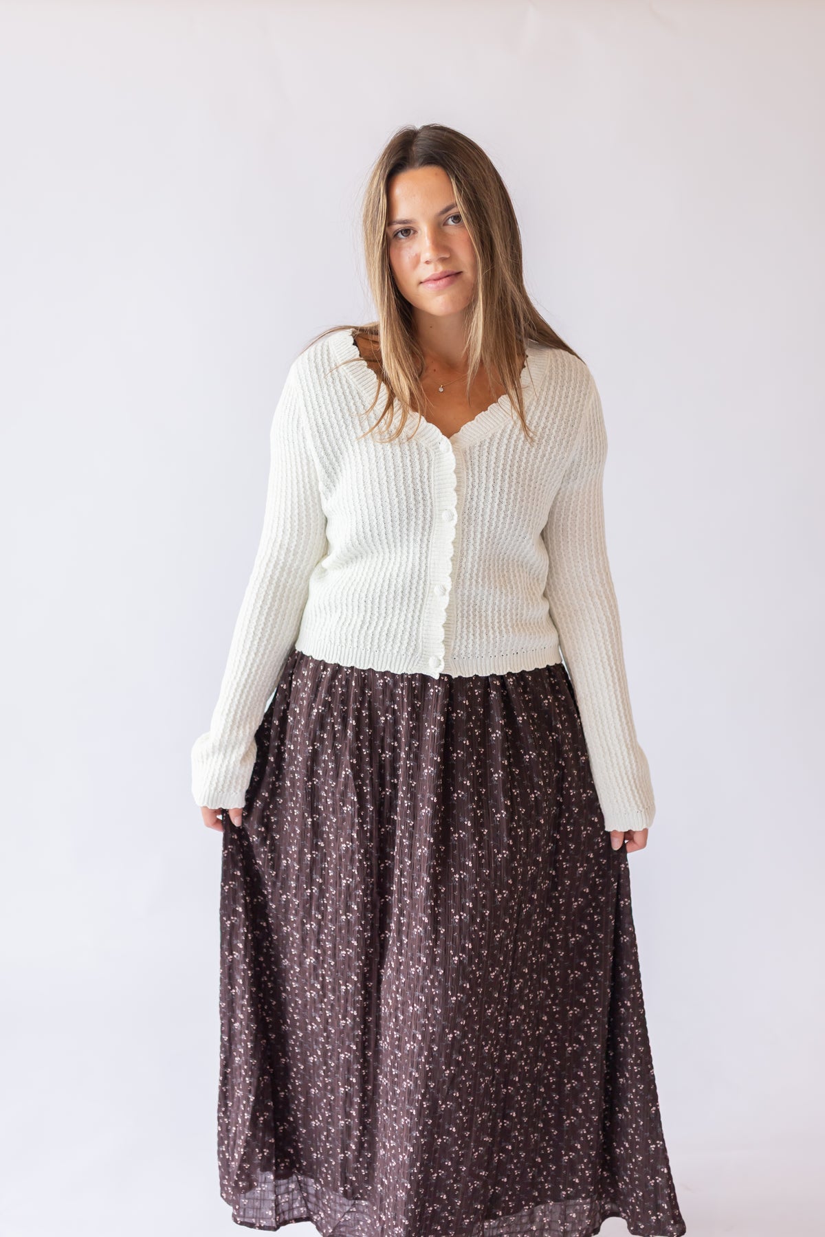 Scallop Edge Knit Cardigan -Cream