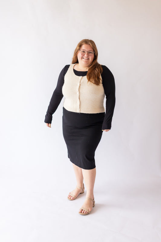 Button Sweater Vest -Plus