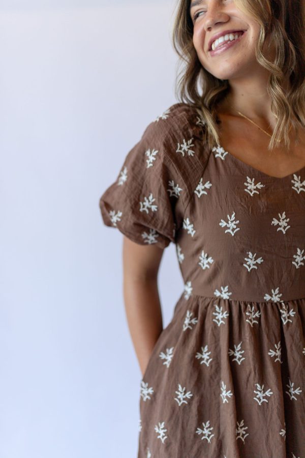 Delilah Sweetheart Neck Midi Dress - Image 2