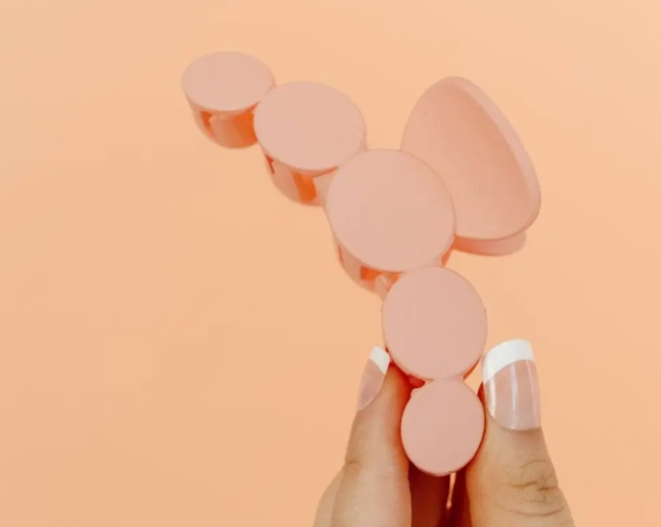 Circles Claw Clip -Peach
