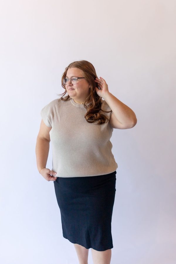 Ribbed Short Sleeve Sweater -Plus