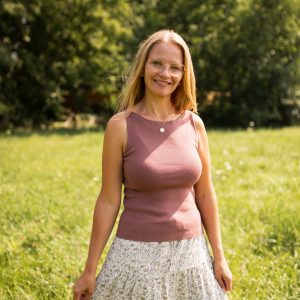 Boat Neck Sweater Tank -Red Bean